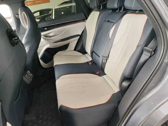 BYD Song PLUS — Фото автомобиля 14