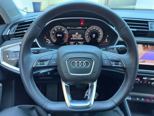 Audi Q3 — Фото автомобиля 9
