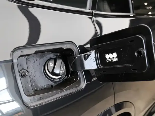 BMW BMW X5 2025 Model xDrive 30Li Exclusive M Sport Blackout Package — Фото автомобиля 30