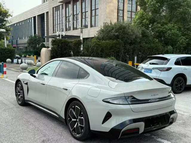 Xiaomi SU7 — Фото автомобиля 5