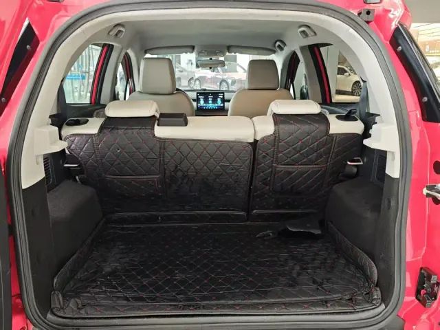 BYD Yuan Pro — Фото автомобиля 10