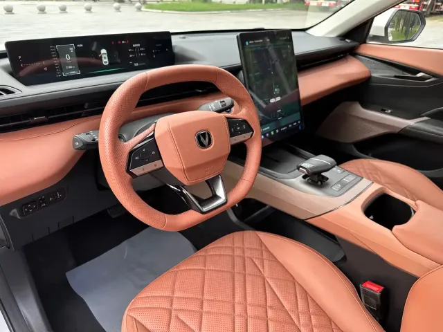 Changan Eado — Фото автомобиля 16