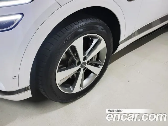 Genesis GV80 — Фото автомобиля 8