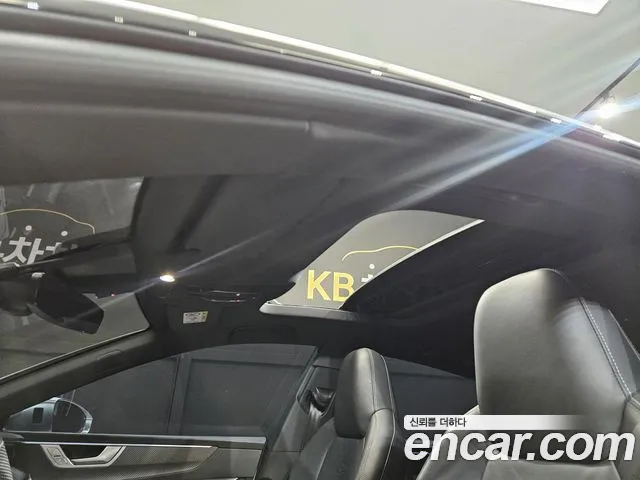 Audi S7 4K — Фото автомобиля 17