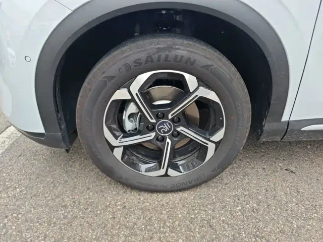 BYD Yuan PLUS — Фото автомобиля 22