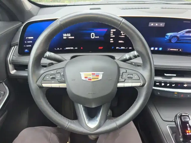 Cadillac XT4 — Фото автомобиля 10