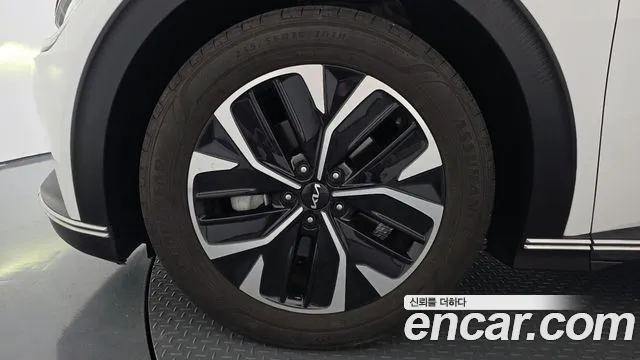 Kia EV6 — Фото автомобиля 5