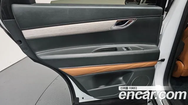 Genesis GV80 — Фото автомобиля 13