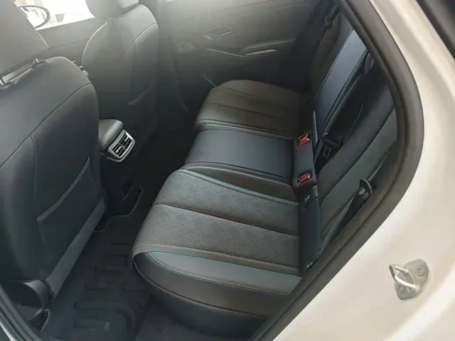 BYD Qin L — Фото автомобиля 16