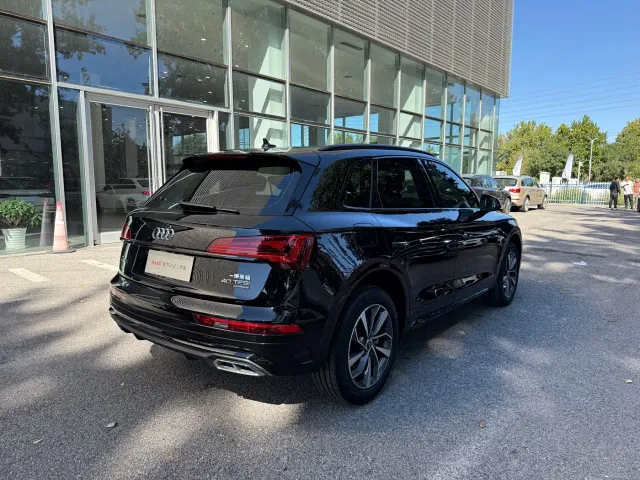 Audi Q5L — Фото автомобиля 19