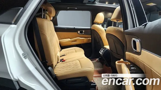 Kia Sorento Sorento 4-е поколение Бензин 2.5T 2WD — Фото автомобиля 12