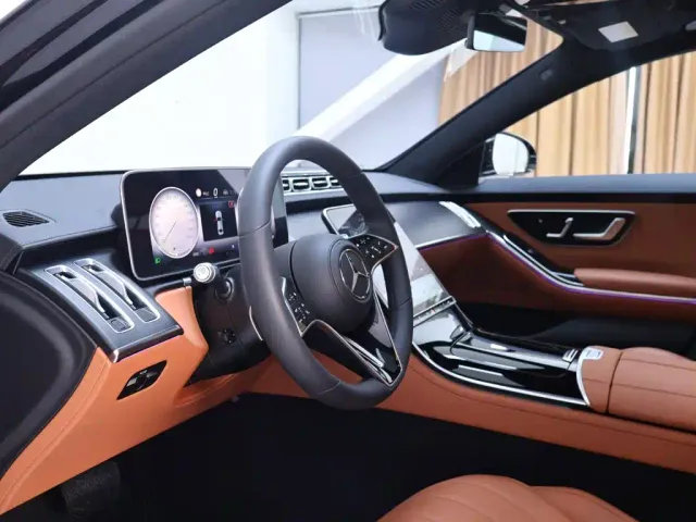 Mercedes-Benz S-Class — Фото автомобиля 11