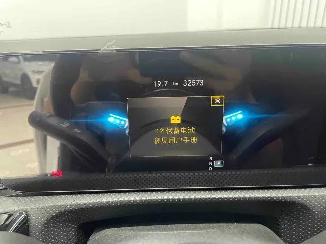 Mercedes-Benz Mercedes-Benz A-Class 2022 A 180 L Sport Sedan — Фото автомобиля 16