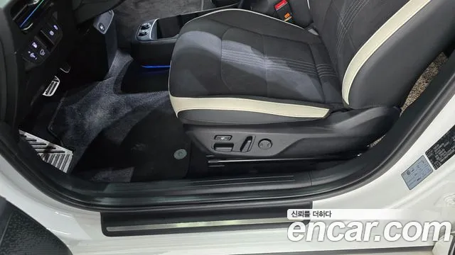 Kia EV6 — Фото автомобиля 30