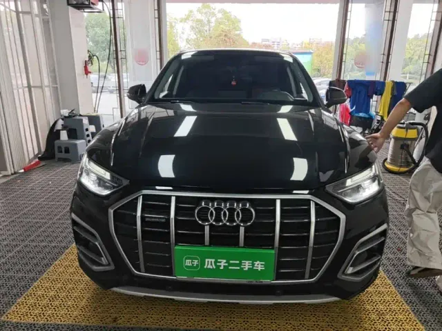 Audi Q5L — Фото автомобиля 2