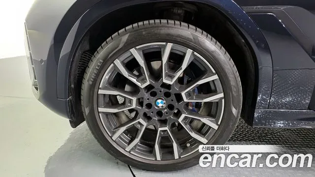 BMW X6 xDrive40i M Sport — Фото автомобиля 5