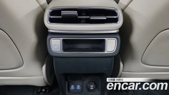 Genesis GV80 — Фото автомобиля 24