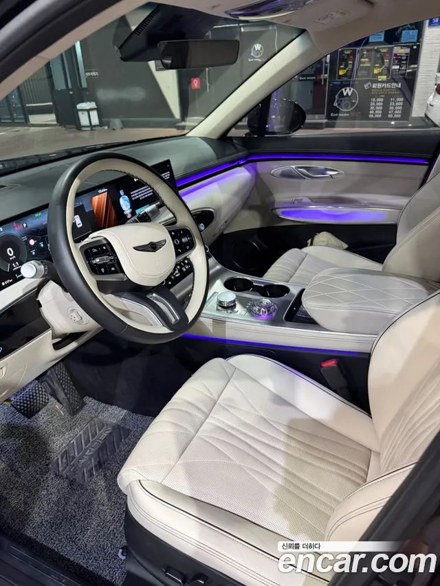 Genesis GV70 — Фото автомобиля 9