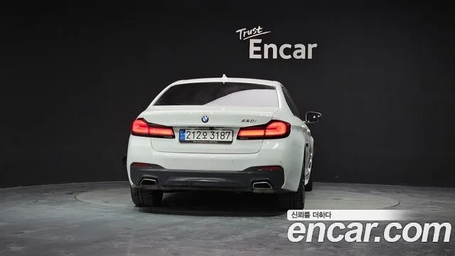 BMW 5 Series G30 — Фото автомобиля 4