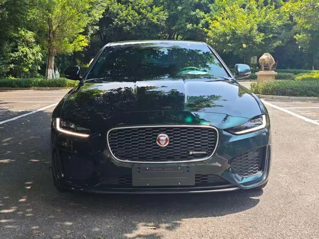 Jaguar XEL — Фото автомобиля 2