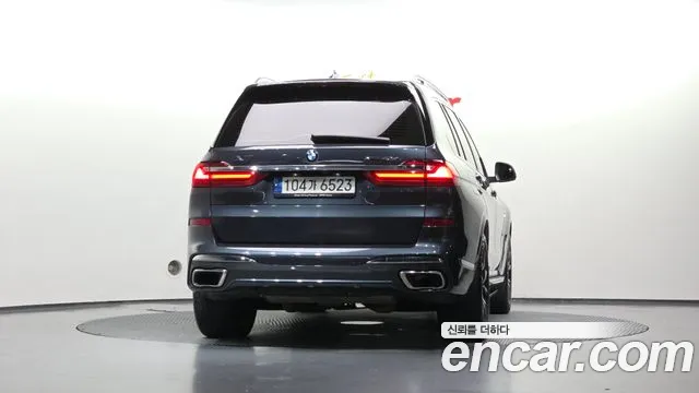 BMW X7 — Фото автомобиля 4
