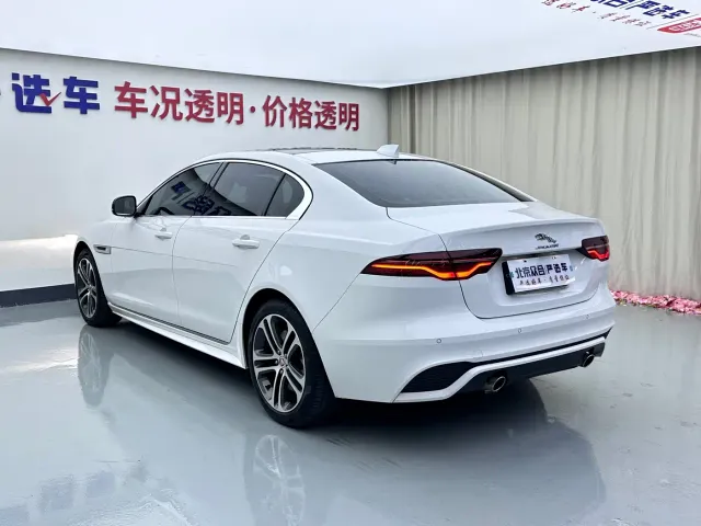 Jaguar XEL — Фото автомобиля 22