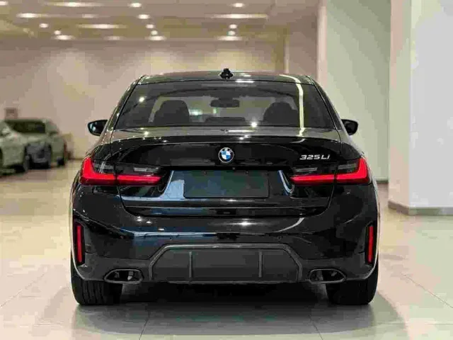 BMW 3 Series — Фото автомобиля 3