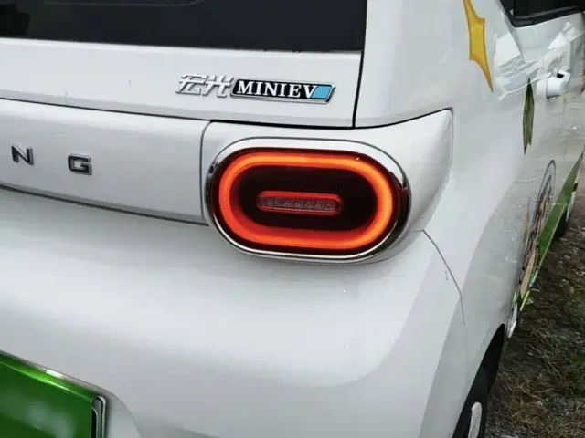 Wuling Hongguang Mini EV — Фото автомобиля 7