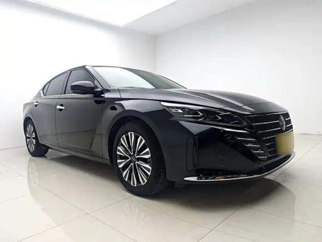 Nissan Teana — Фото автомобиля 4