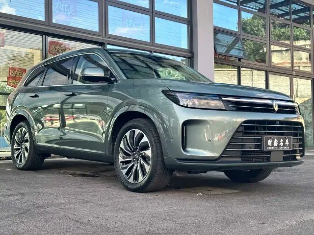 Aito M7 — Фото автомобиля 3