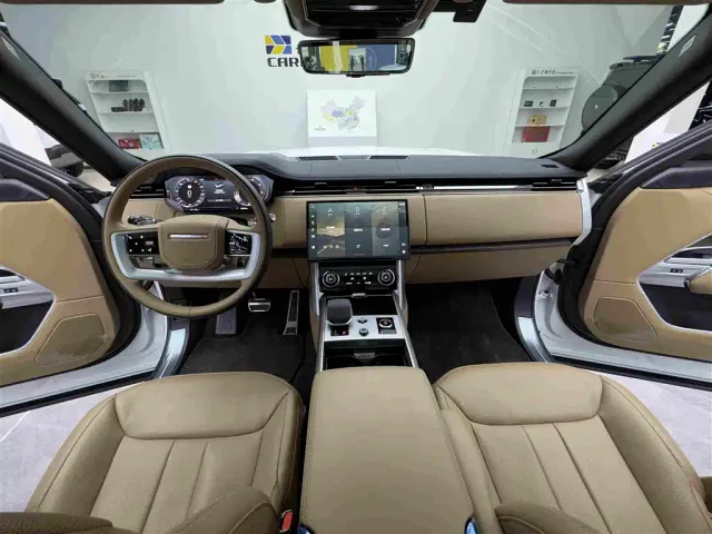Land Rover Range Rover — Фото автомобиля 11