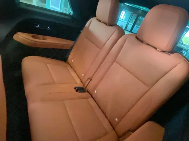 Li Auto L9 — Фото автомобиля 13