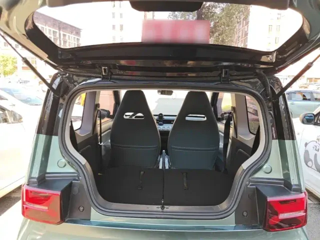 Wuling Hongguang Mini EV — Фото автомобиля 18