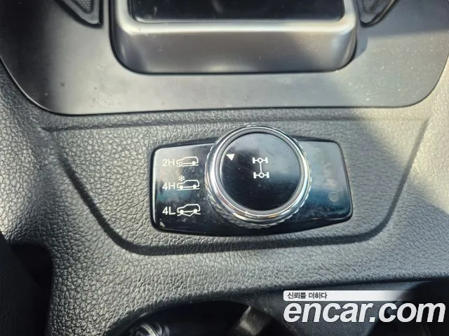 KG_Mobility_Ssangyong Rexton Новый Rexton Sport Khan Дизель 2.2 4WD — Фото автомобиля 13