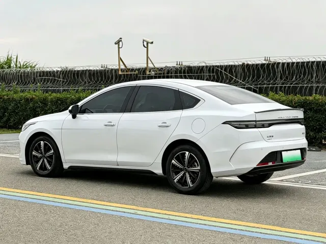 BYD Destroyer 05 — Фото автомобиля 6