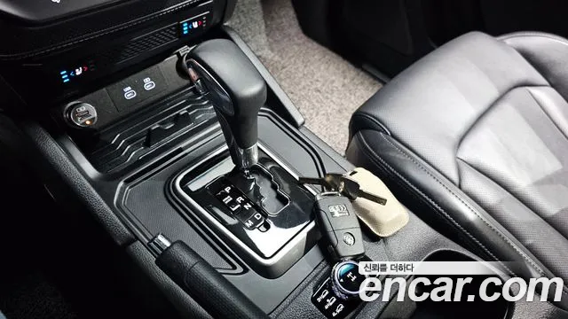 KG_Mobility_Ssangyong Rexton Новый Rexton Sport Дизель 2.2 4WD — Фото автомобиля 9