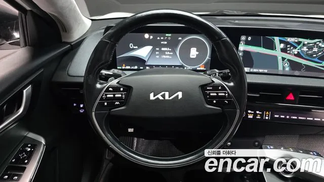 Kia EV6 — Фото автомобиля 13