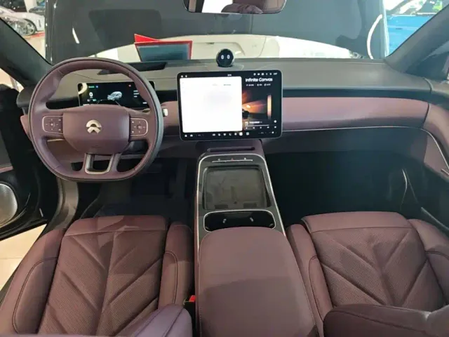 Nio ET5 Touring — Фото автомобиля 9