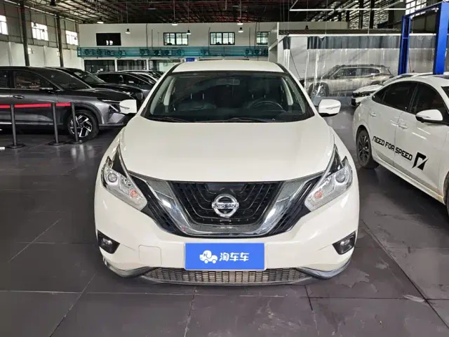 Nissan Murano — Фото автомобиля 2