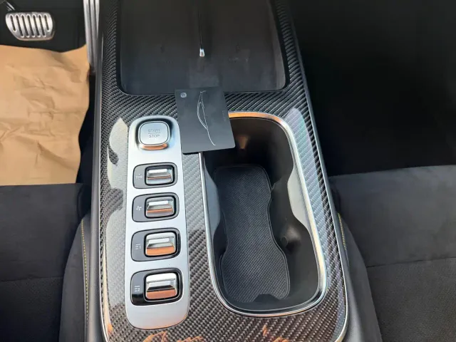 Xiaomi SU7 Ultra — Фото автомобиля 25