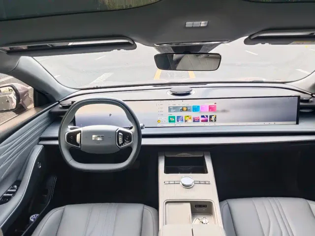 Geely Galaxy E8 — Фото автомобиля 7