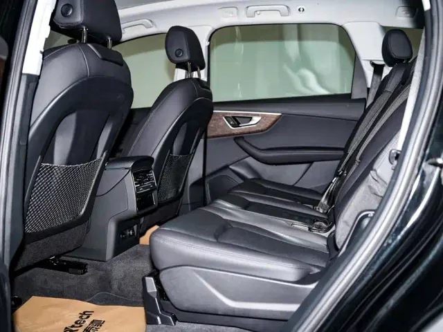 Audi Q7 — Фото автомобиля 20