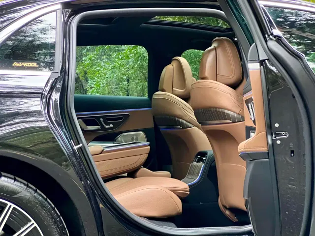 Mercedes-Benz E-Class — Фото автомобиля 28
