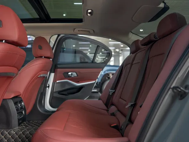 BMW 3 Series — Фото автомобиля 13