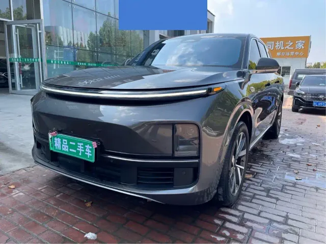 Фотография автомобиля — Li Auto L8