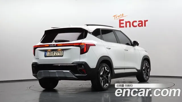 Kia Seltos — Фото автомобиля 2