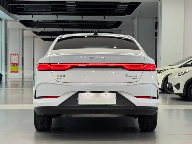 BYD Qin PLUS — Фото автомобиля 5