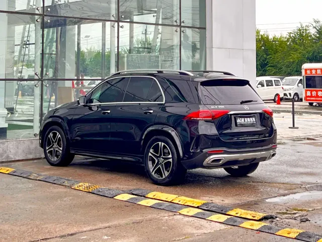 Mercedes-Benz GLE-Class — Фото автомобиля 6