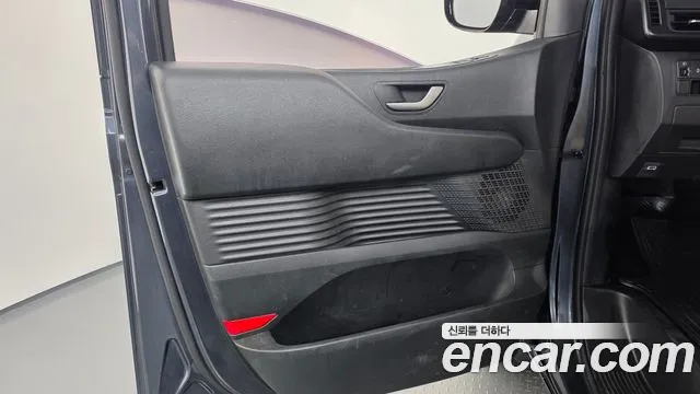 Hyundai Staria — Фото автомобиля 14