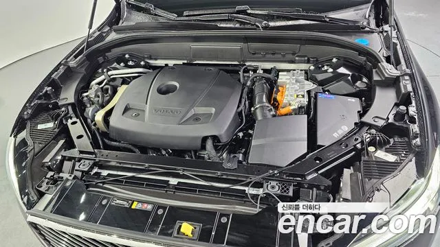 Вольво XC60 — Фото автомобиля 6